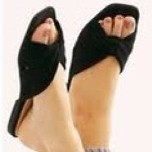 Women’s Jeffrey Campbell Size 8/39 Black Suede Twist Slide Sandals
